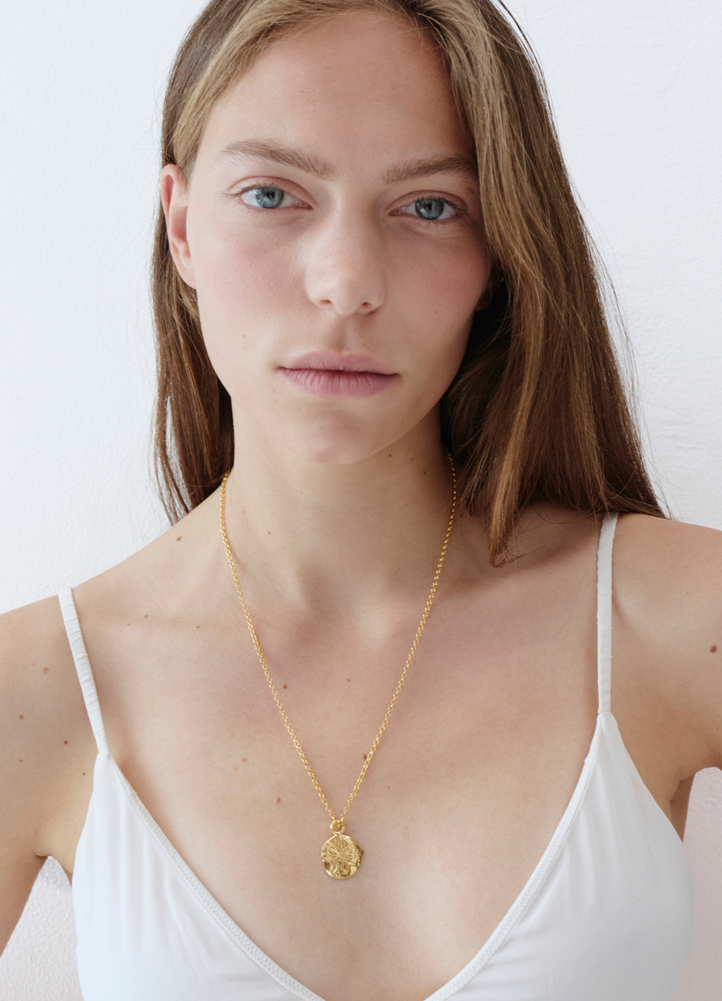 Altın Kaplama Gümüş Yuvarlak Kolye Ucu - Dalga ve Çiçek