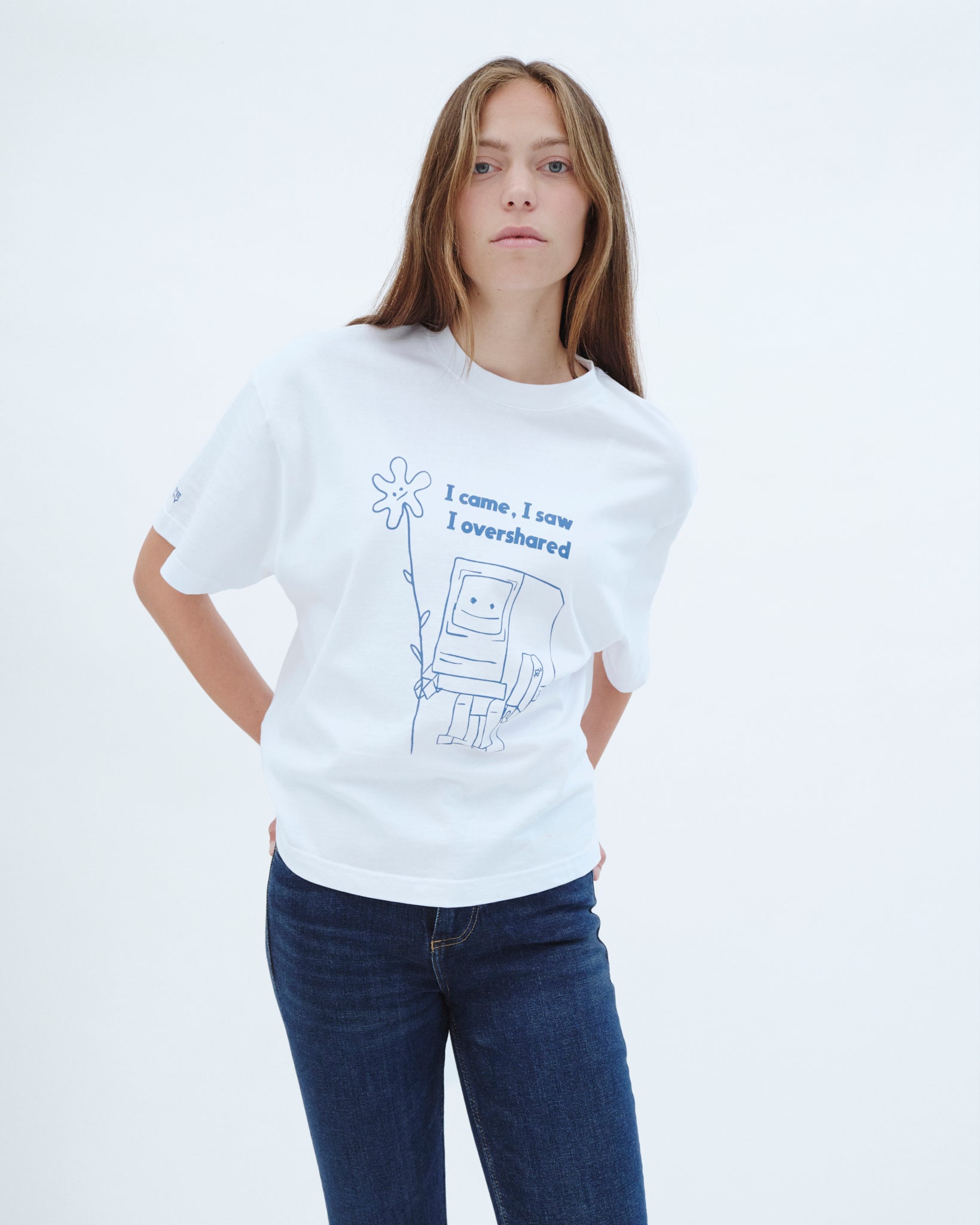 OVERSHARED Beyaz Oversize Tişört